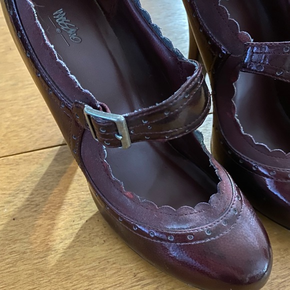 Mossimo heels - Picture 3 of 10